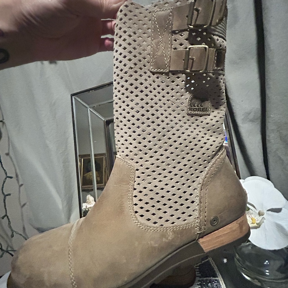 Sorel Women's Tan Perforated Heeled Boots